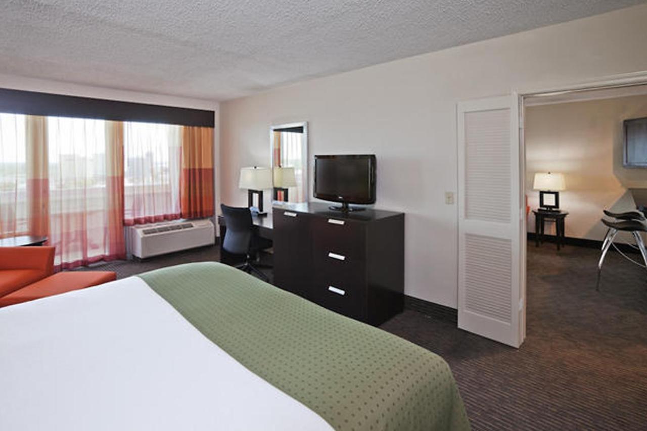 17 West Hotel, Ascend Hotel Collection Tulsa Zewnętrze zdjęcie